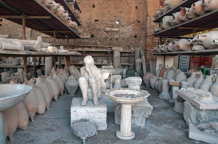 from-naples-port_private-tour-of-pompeii-and-sorrento-3