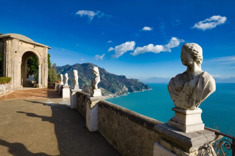 from-naples_-pompeiiamalfi-coast-tour