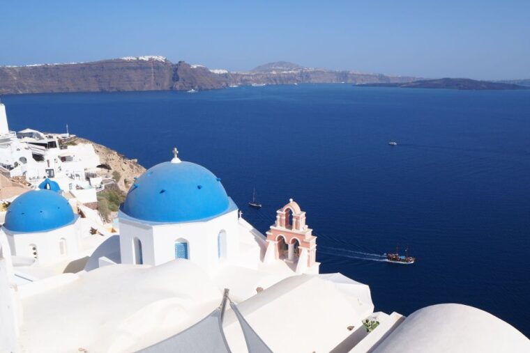 from-naxos-full-day-boat-trip-to-santorini