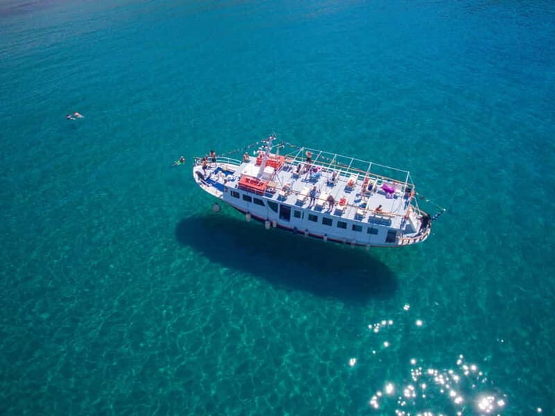 From Naxos: Koufonisia Boat Cruise and Rina's Cave w/ Lunch - What You Can Expect