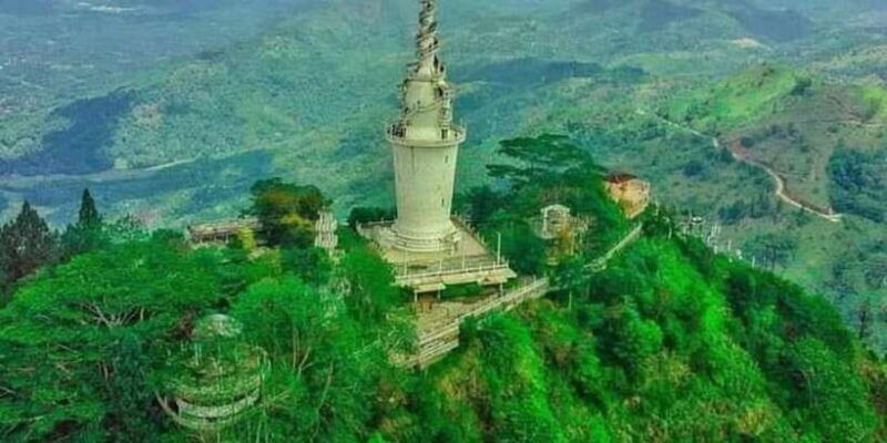 from-negombo-ambuluwawa-tower-tea-factorykandy-day-trip