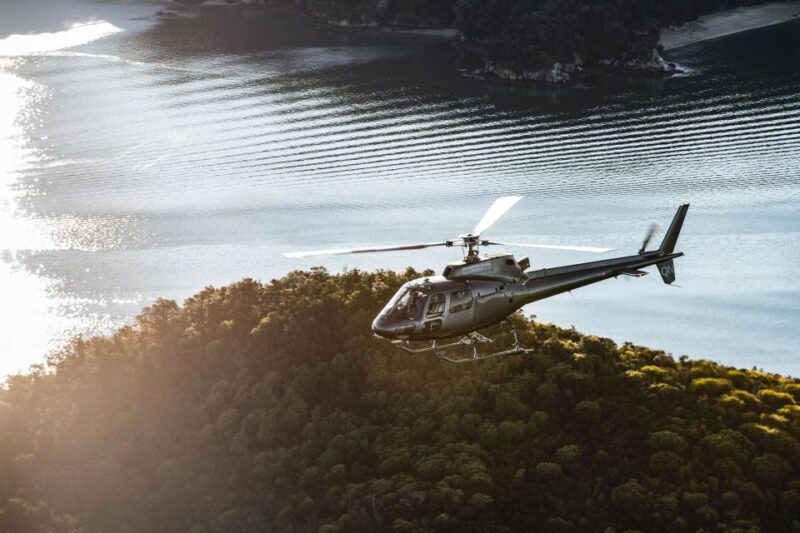 From Nelson: Helicopter Ride to Golden Bay Tequila Farm - The Scenic Flight over Abel Tasman and Golden Bay