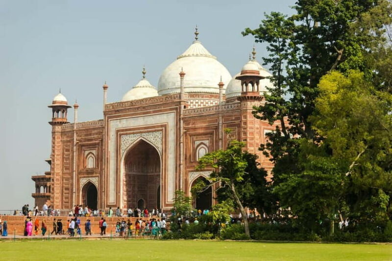 From New Delhi : 2 Days New Delhi & Taj Mahal Guided Tour - A Well-Rounded Cultural Experience