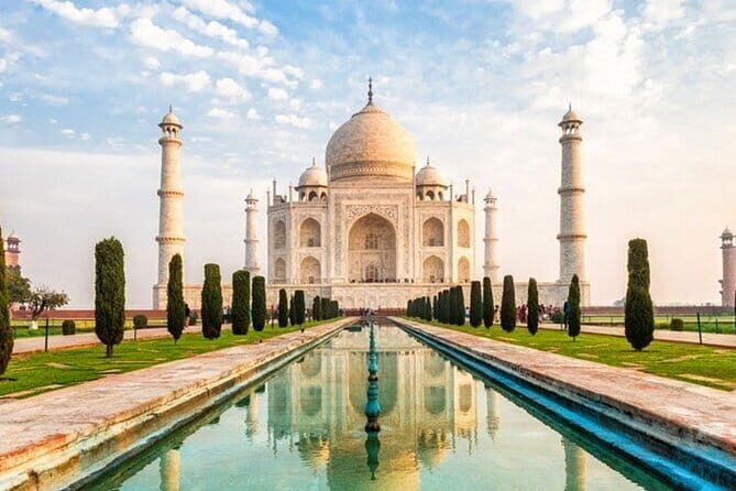 From New Delhi : All Inclusive Taj Mahal Trip And Agra Fort - FAQ