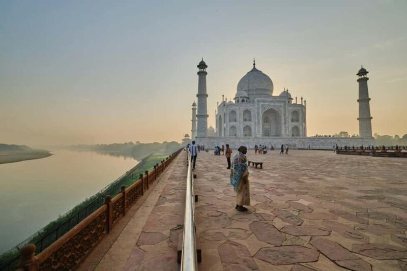 From New Delhi: Private Layover Taj Mahal Day Tour by AC Car - Why Consider This Tour?