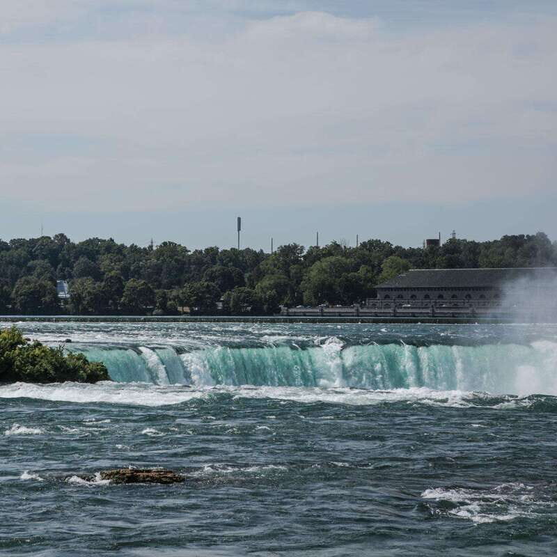 From New York City: Niagara Falls Guided Tour - What Makes This Tour Stand Out?