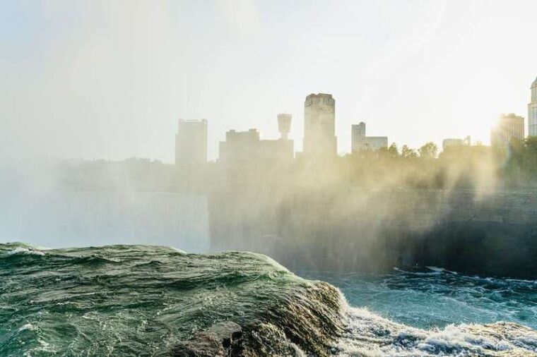 from-new-york-city-niagara-falls-one-day-tour-2