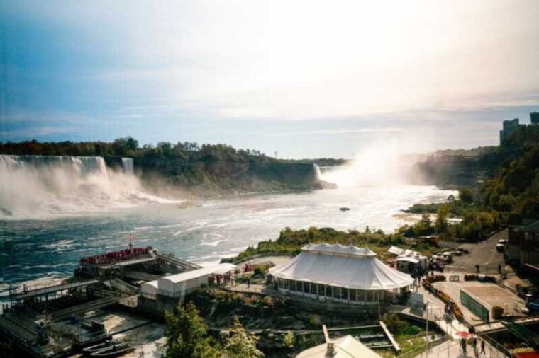 from-niagara-falls-usa-canadian-side-tour-w-boat-ride-2