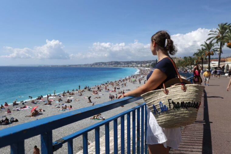 from-nice-walking-driving-tour-of-nice