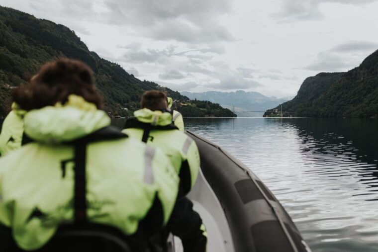 from-norheimsund-hardangerfjord-fyksesund-rib-fjord-tour