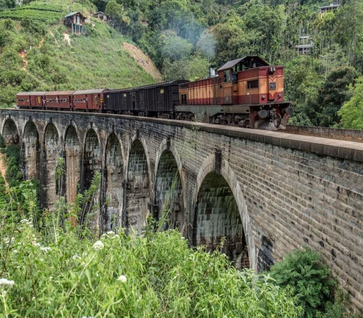 from-nuwara-eliya-day-trip-to-ella-highlights-tour