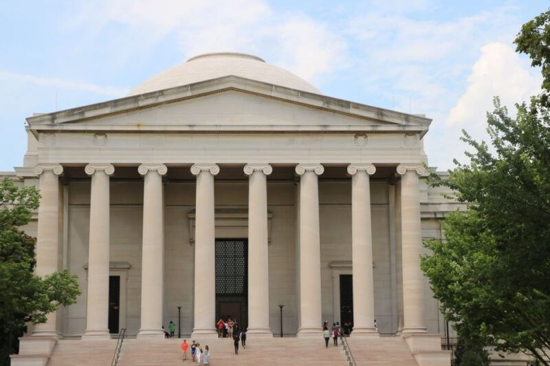 from-nyc-guided-day-trip-to-washington-dc-by-van-or-bus