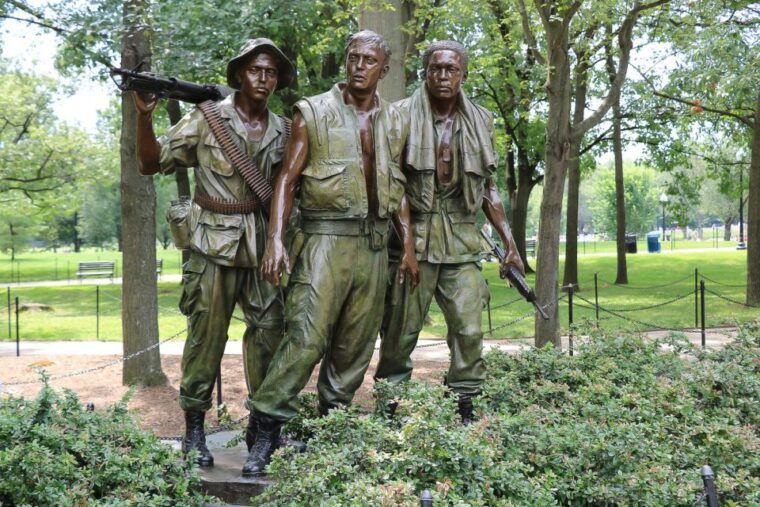 from-nyc-guided-day-trip-to-washington-dc-by-van-or-bus