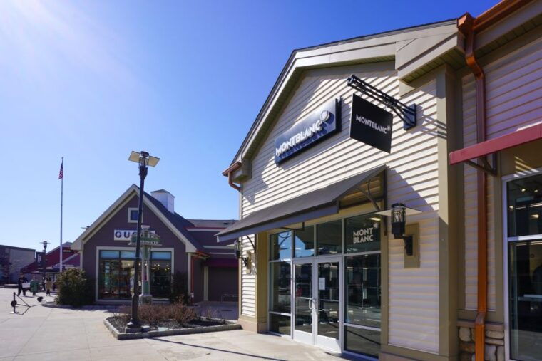 from-nyc-woodbury-common-premium-outlets-shopping-tour