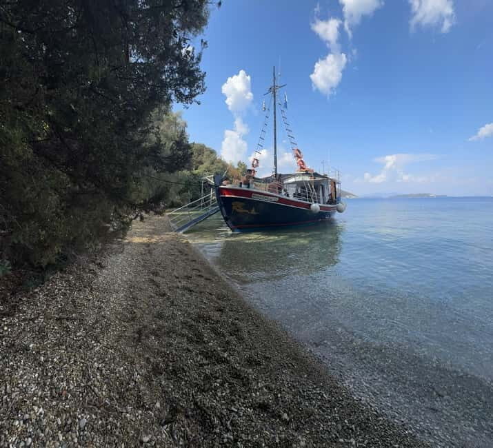 From Nydri: Island-Hopping Cruise with Beach BBQ Lunch - Discovering the Ionian Sea: What to Expect