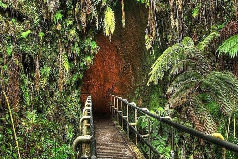 from-oahu-hawaii-volcanoes-national-park-experience