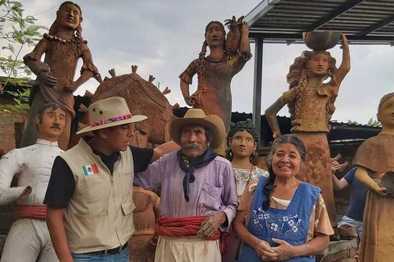 From Oaxaca: A Day Exploring the Magic of 4 Oaxaca Towns - Weaving Wonders in Santo Tomás Jalieza