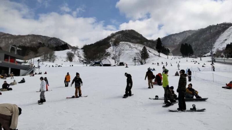 From Osaka: Japans Popular Okuibuki Ski Resort Day Trip - An Authentic Ski Getaway from Osaka