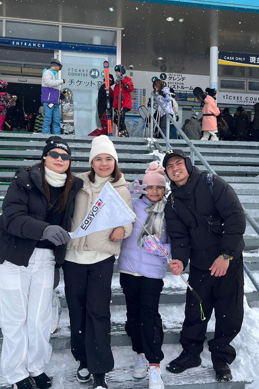 from-osaka-kansai-largest-oku-ibuki-ski-resort-day-tour