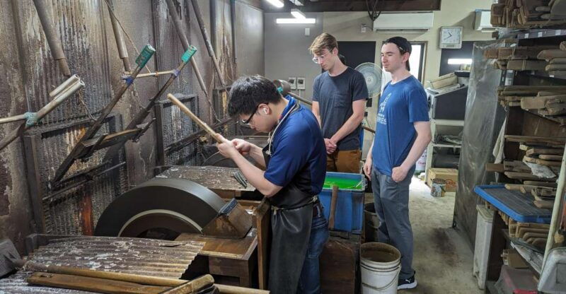 from-osaka-sakai-knife-factory-and-craft-walking-tour