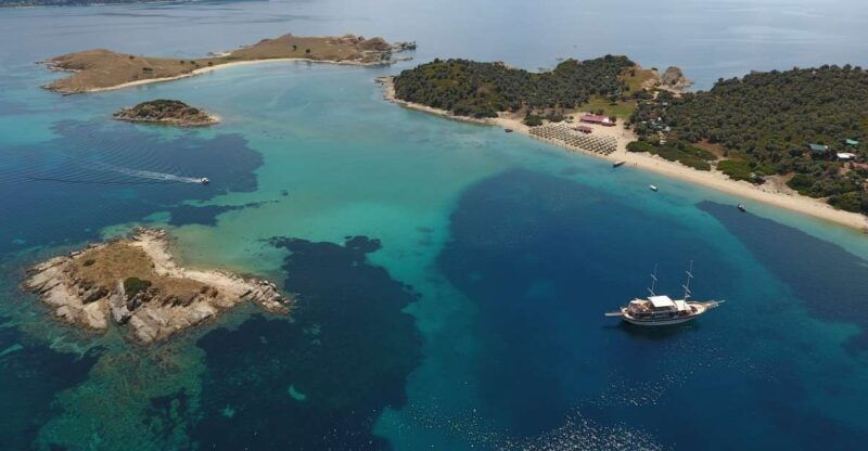 from-ouranoupoli-blue-lagoon-two-island-cruise