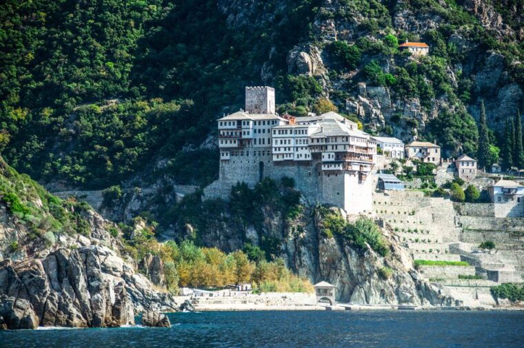 from-ouranoupolis-cruise-to-mount-athos-monasteries