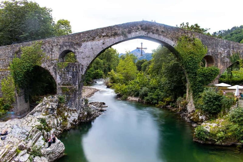 From Oviedo: Covadonga Lakes Day Tour with Guided - Key Points