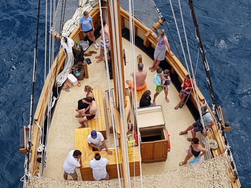 from-palamos-scenic-boat-trip-to-calella-de-palafrugell