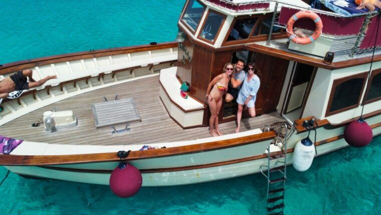 from-palau-la-maddal-boat-tour-of-la-maddalena-archipelago