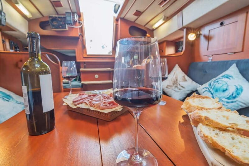 From Palau: Maddalena Archipelago Sailing Tour and Lunch - FAQs