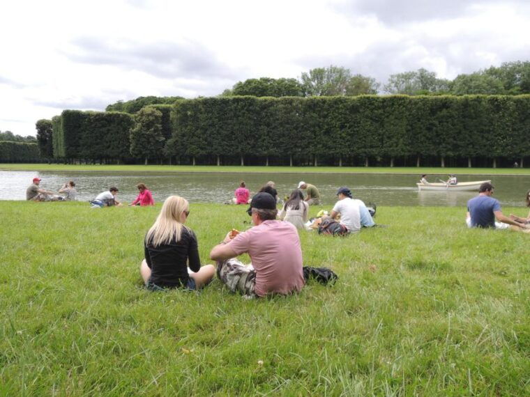 from-paris-bike-tour-to-versailles-with-timed-palace-entry