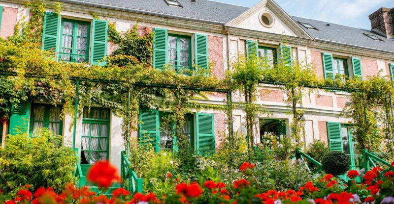 from-paris-giverny-and-versailles-palace-guided-day-trip