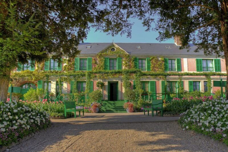 from-paris-giverny-and-versailles-private-full-day-trip