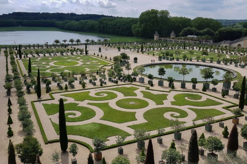 from-paris-giverny-and-versailles-private-full-day-trip