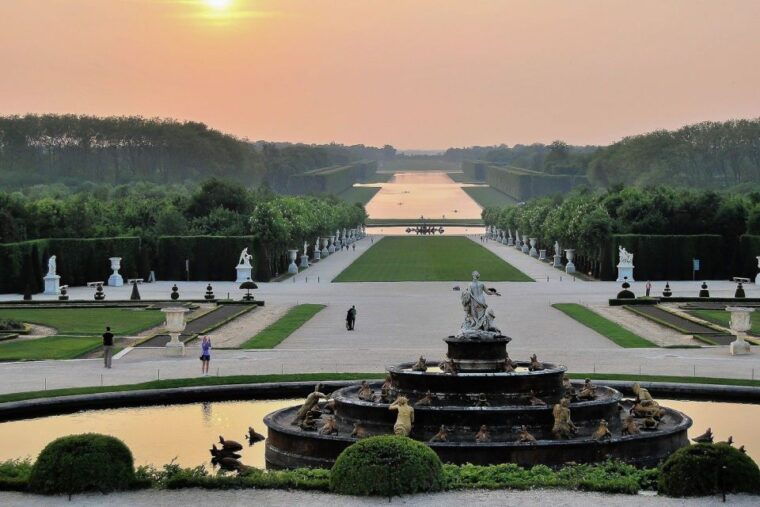 from-paris-giverny-and-versailles-private-full-day-trip