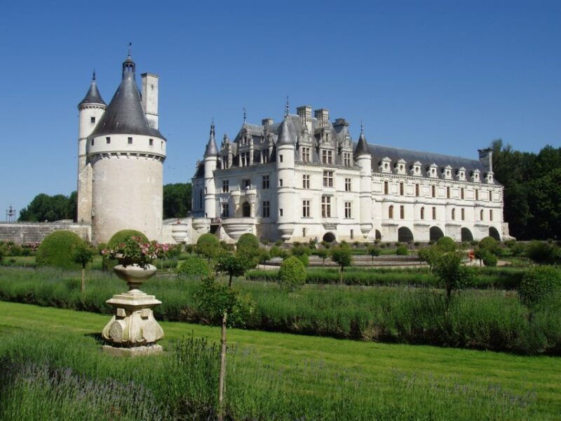 from-paris-loire-valley-castles-full-day-tour-with-lunch