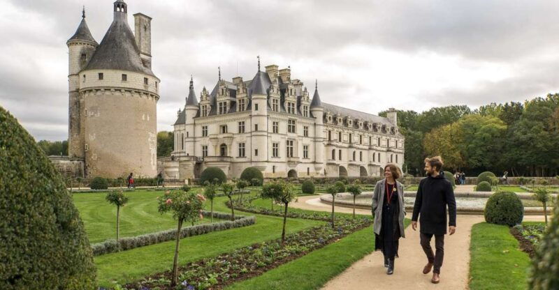 from-paris-loire-valley-castles-tour-with-hotel-transfers