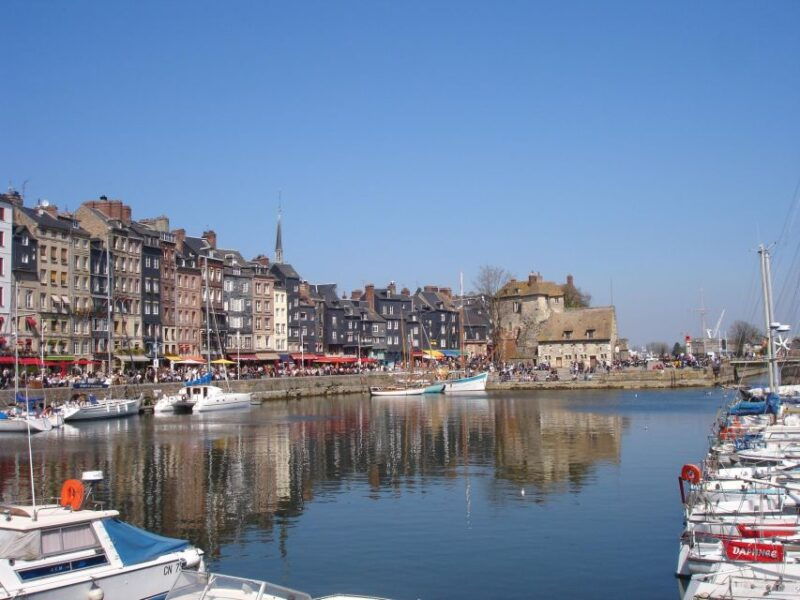 from-paris-private-mont-st-michel-and-honfleur-day-tour