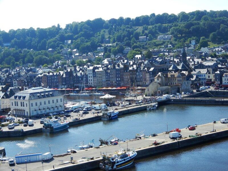from-paris-private-mont-st-michel-and-honfleur-day-tour