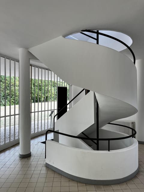 from-paris-private-tour-villa-savoye-le-corbusier