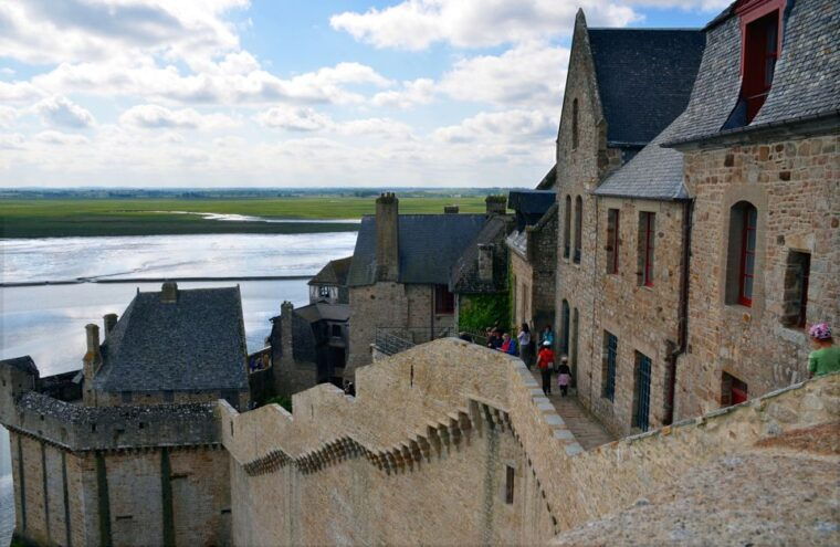 from-paris-small-group-mont-st-michel-tour-cider-tasting
