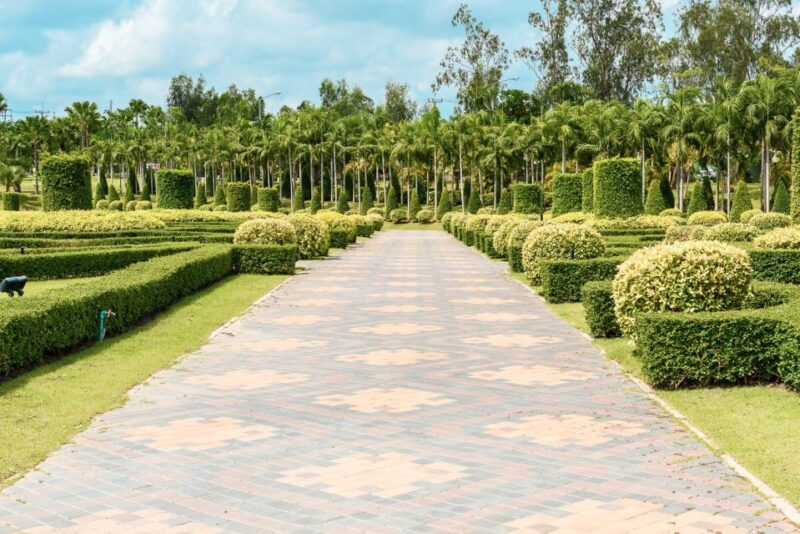 from-paris-versailles-full-day-guided-tour-with-lunch