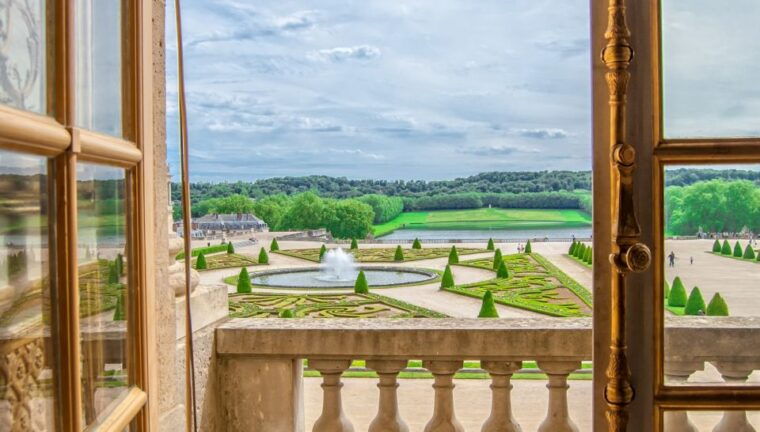 from-paris-versailles-guided-tour-with-skip-the-line-entry