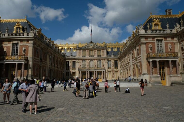 from-paris-versailles-palace-and-gardens-guided-day-trip