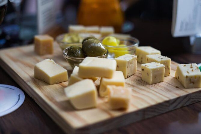 From Parma: Parmigiano Reggiano Farm Tour & Tasting with Transfer - FAQ