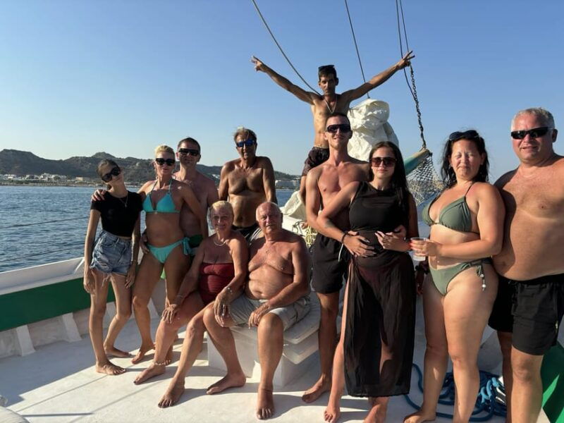 from-paros-antiparos-despotiko-odysseia-boat-daily-cruises