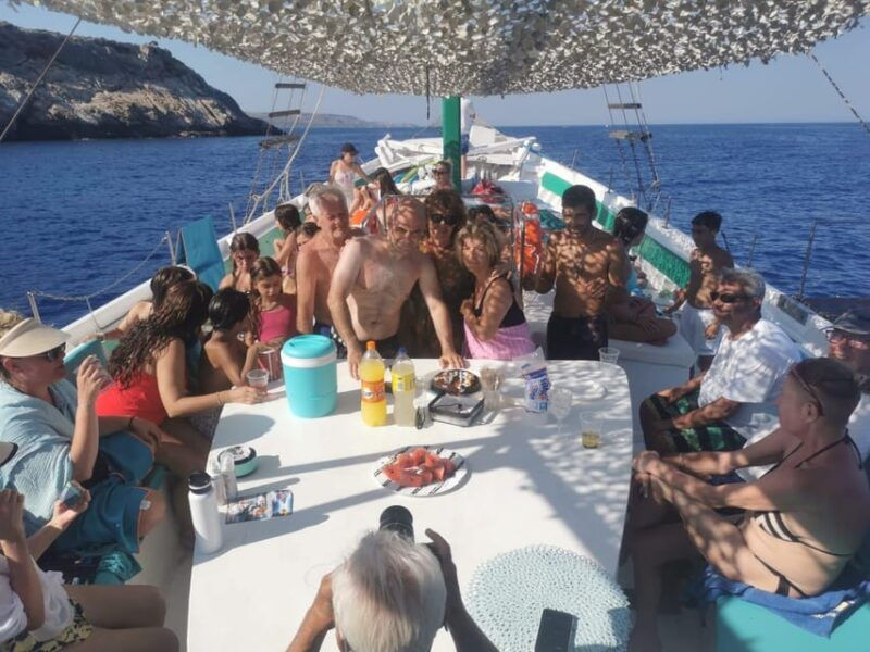 from-paros-antiparos-despotiko-odysseia-boat-daily-cruises