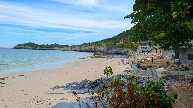 from-pattaya-day-tour-koh-sichang-island-with-tuktuk-tour