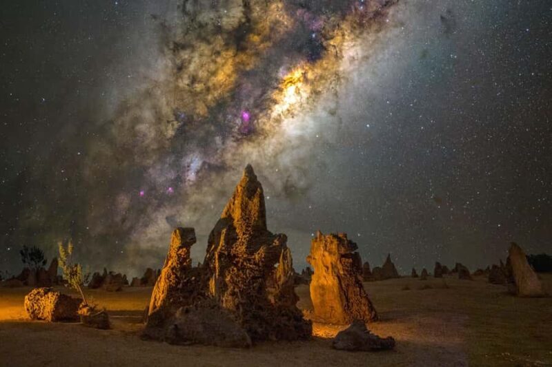 From Perth: Pinnacles Sunset and Stargazing Tour with Dinner - Key Points