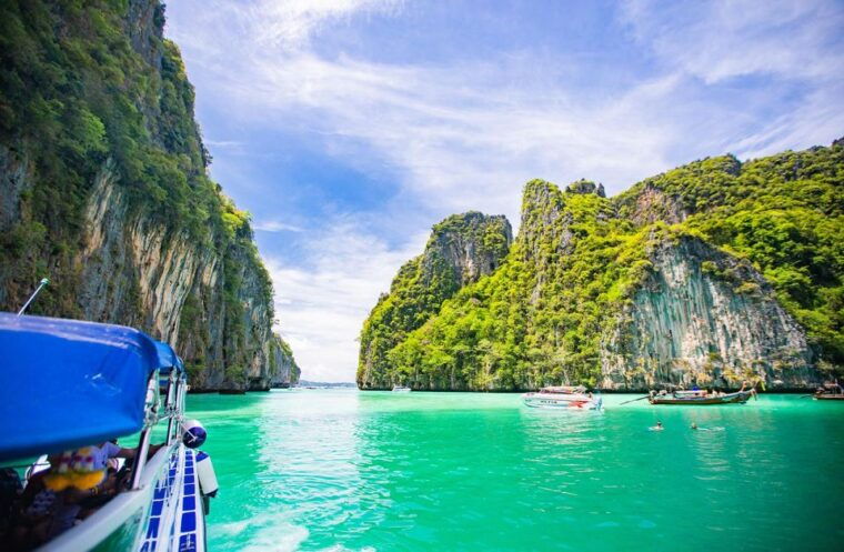 from-phi-phi-sunrise-maya-bay-pileh-lagoon-speedboat-tour